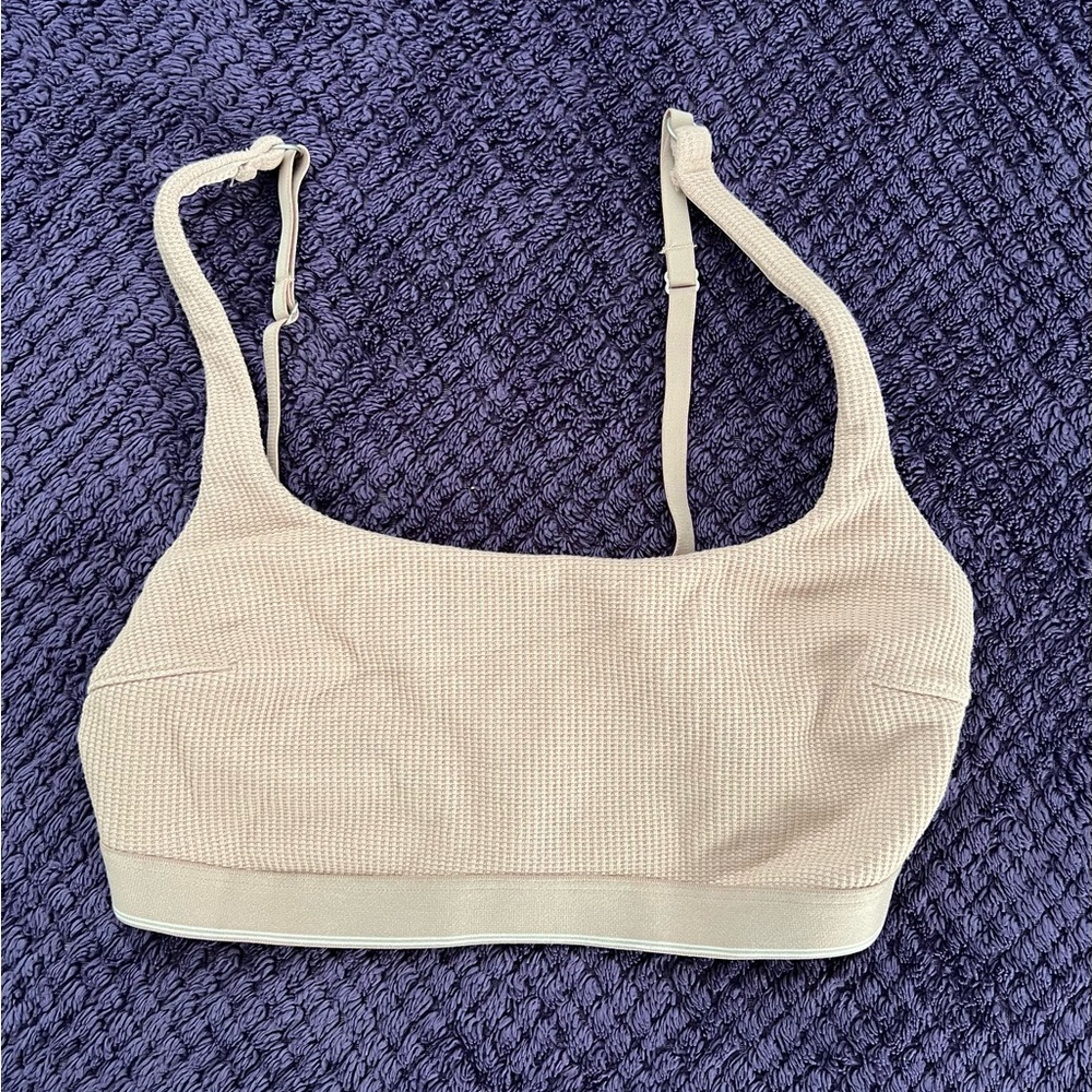 Seamless pink Tan waffle sports Bra hollister gilly hicks active medium